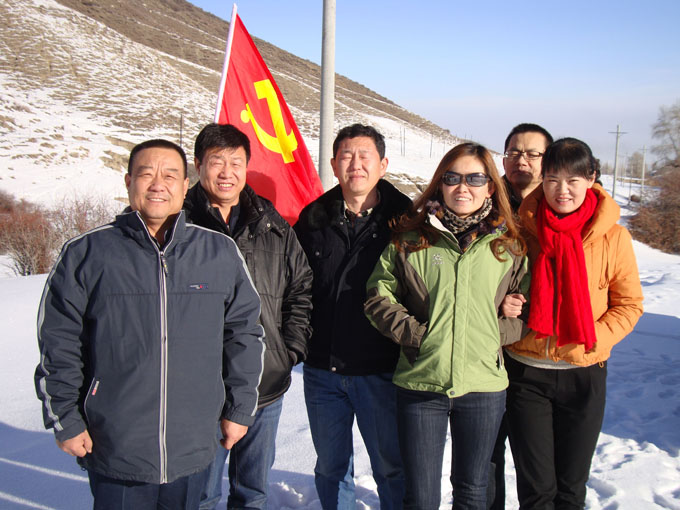 天山制药党支部组织党员开展徒步拓展训练