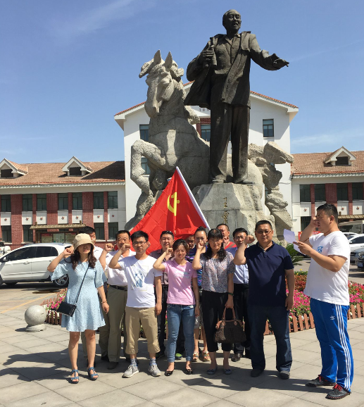 天山制药党总支组织党员参观石河子军垦博物馆