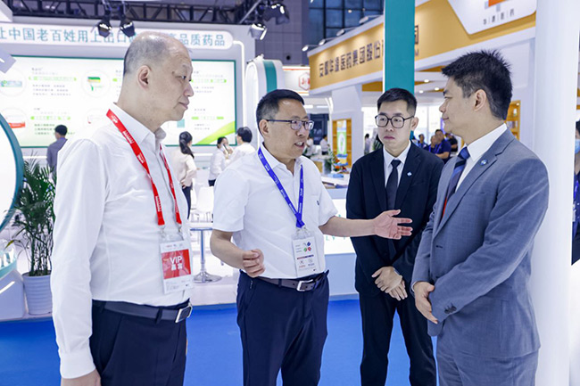 天山药业参加第90届中国国际医药原料药/中间体/包装/设备交易会第88届全国药品交易会